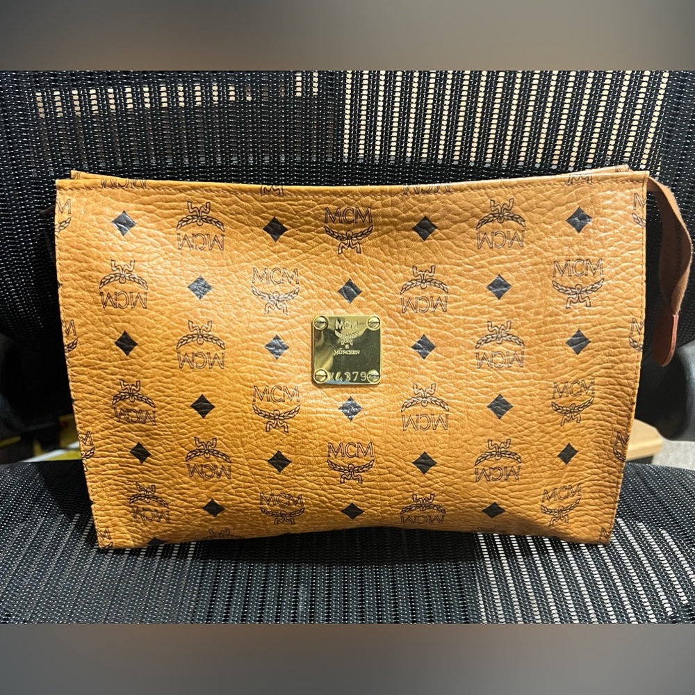 MCM  VISETOS POUCH